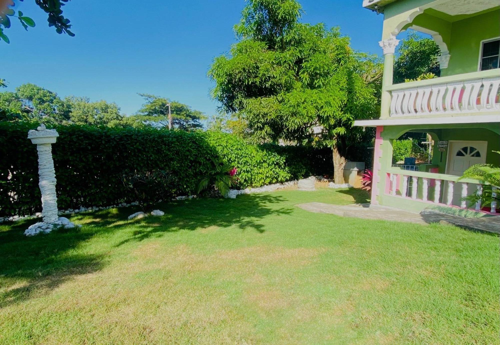 Cindy'S Garden Stay Ocho Rios Zewnętrze zdjęcie